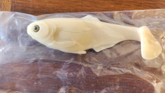 Bone Weedless Shad